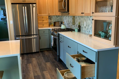 Inspiration for an eclectic kitchen remodel in Detroit