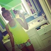 Abby Michels's photo