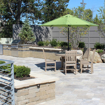 Lakeside Employee Lounge and Dining Space