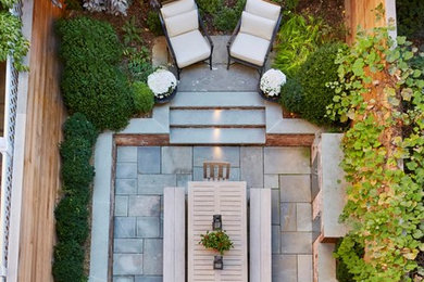 Example of a classic home design design in New York