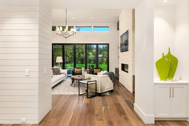 Entryway - contemporary entryway idea in New York