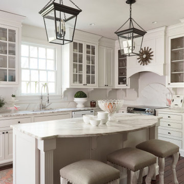 COZY COLONIAL