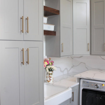 Showplace EVO Laundry & Pantry in Pendleton Dorian Gray & Natural Walnut