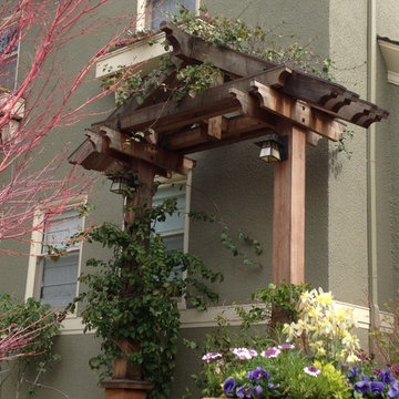 Arbors & Trellises