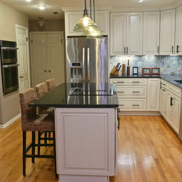 Kitchen with Contrast