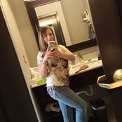 Lara Snyder's photo