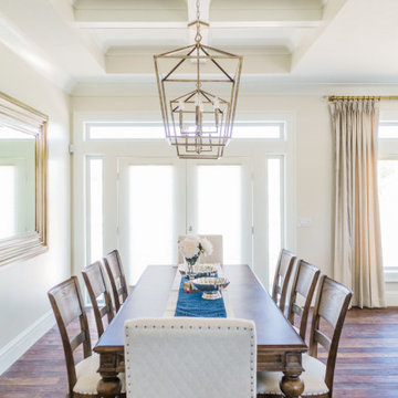 La Belle Maison Formal Dining Room