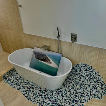 Smith master bathroom