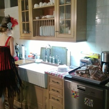 Flapper Fun Kitchen