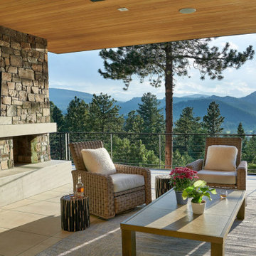 Summit View Build - Alpen Windows + Rangeline Homes +Mosaic Architects