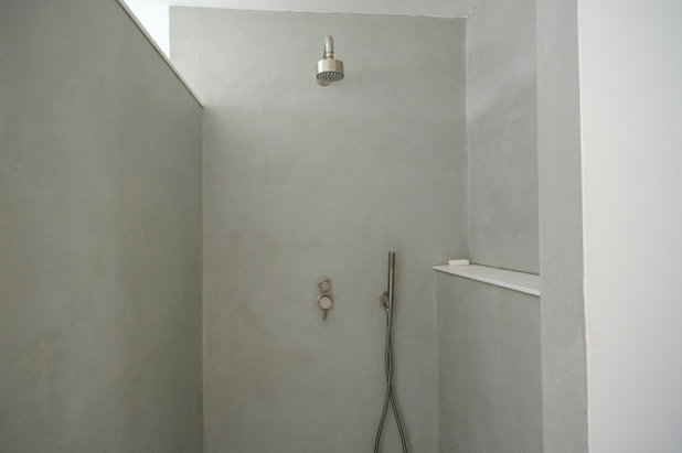 浴室 by The Architects Film Studio