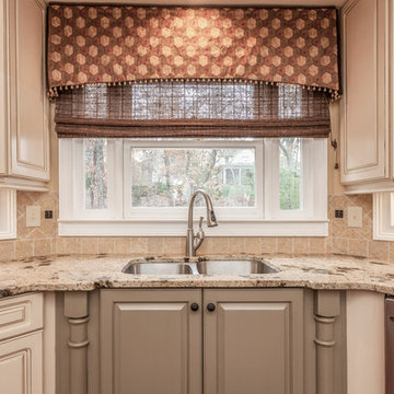 Hunter Douglas Provenance® Woven Wood Shades