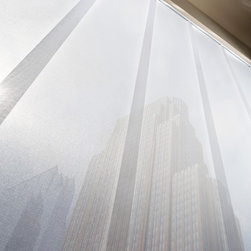 Hunter Douglas Skyline&reg; - Vertical Blinds