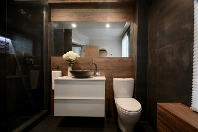 Bathroom with floating ceiling, custom radiator cover