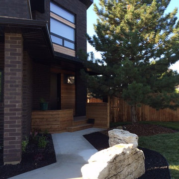 Tecumseh Contemporary Private Corner Lot