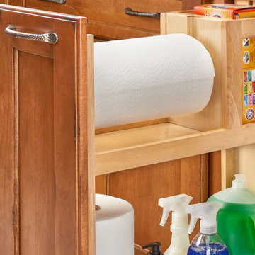 Kitchen pull out with paper towel holder