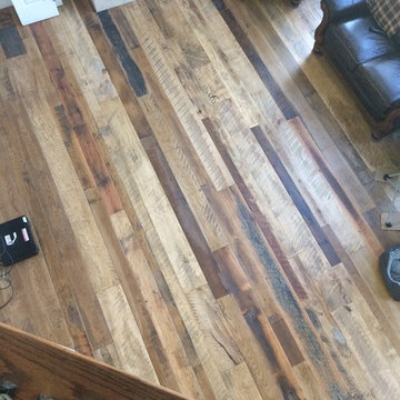 LaGrange, KY Residence Antique Oak Classic Mix Flooring