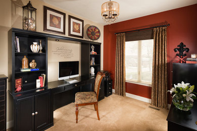 Transitional home design photo in Kansas City