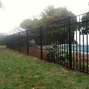 Wallingford | Aluminum Pool Fence