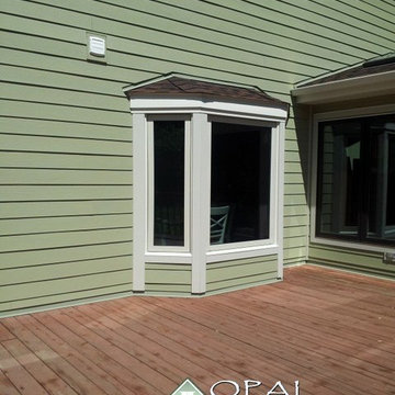 James Hardie Siding in Heathered Moss, Cobblestone Trim, & Stone in Naperville