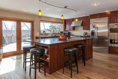 Kitchen - contemporary kitchen idea in Atlanta