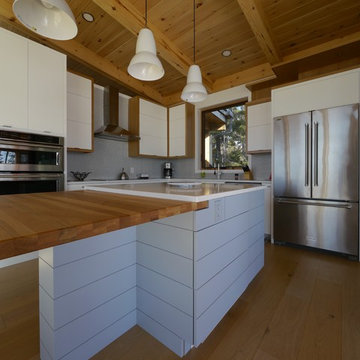West Hawk Lakehouse