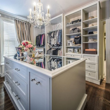 Custom Walk-In Closet