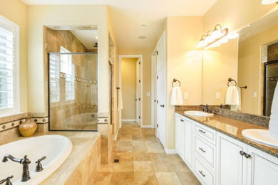 Example of a bathroom design in Orlando