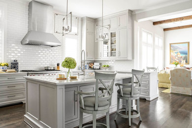 Inspiration for a timeless kitchen remodel in Dallas