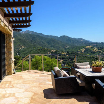 Holly Residence