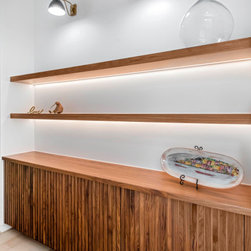 Custom Built-In & Shelving - Undercabinet Lighting
