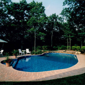 20' x 44' Radius Lazy L Pool