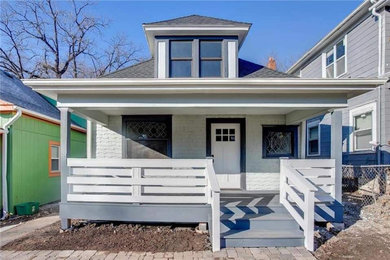 Inspiration for a contemporary exterior home remodel in Kansas City