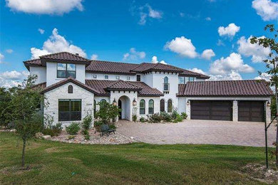 Example of an exterior home design in Austin