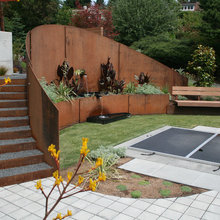 courtyard curved wall