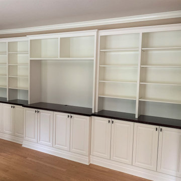 Built Ins, Bookcases, and Entertainment Centers