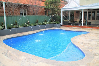 Transitional pool in Perth.