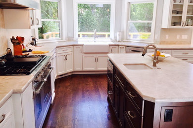 Example of a trendy kitchen design in San Francisco