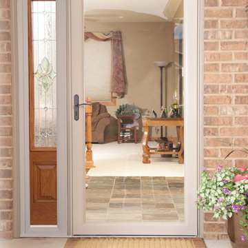 LARSON Fullview Storm Door Entry