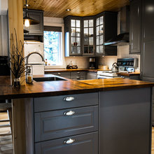 RUSTIC CHALET KITCHEN