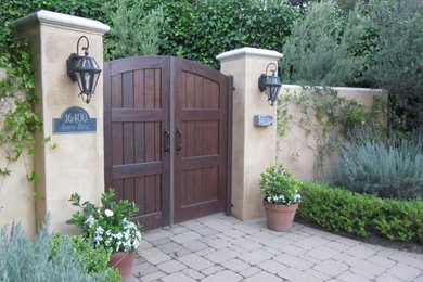 Traditional exterior home idea in Santa Barbara