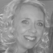 Suzanne Mccheynes foto