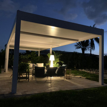 MODERN OUTDOOR LOUNGE AREA AND PERGOLA