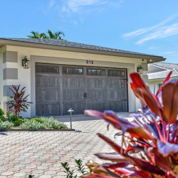 Canal Home