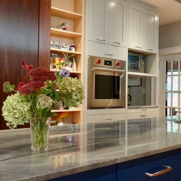 ColeDesign Studio - KITCHEN - HANDSOME AND UNCLUTTERED