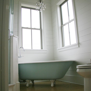 Coastal ThePetitHouse.com Bathroom