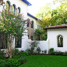 Bruin Front Yard Inspirations.