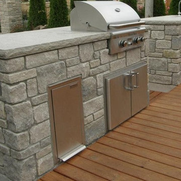 Hamilton Natural Stone Veneer Grill