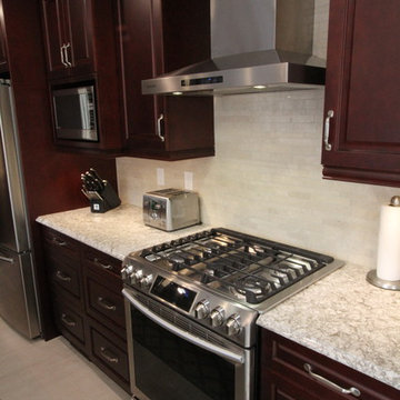 Warm and Comfy with an awesome Island!!