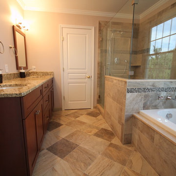 Traditional Style Bathroom